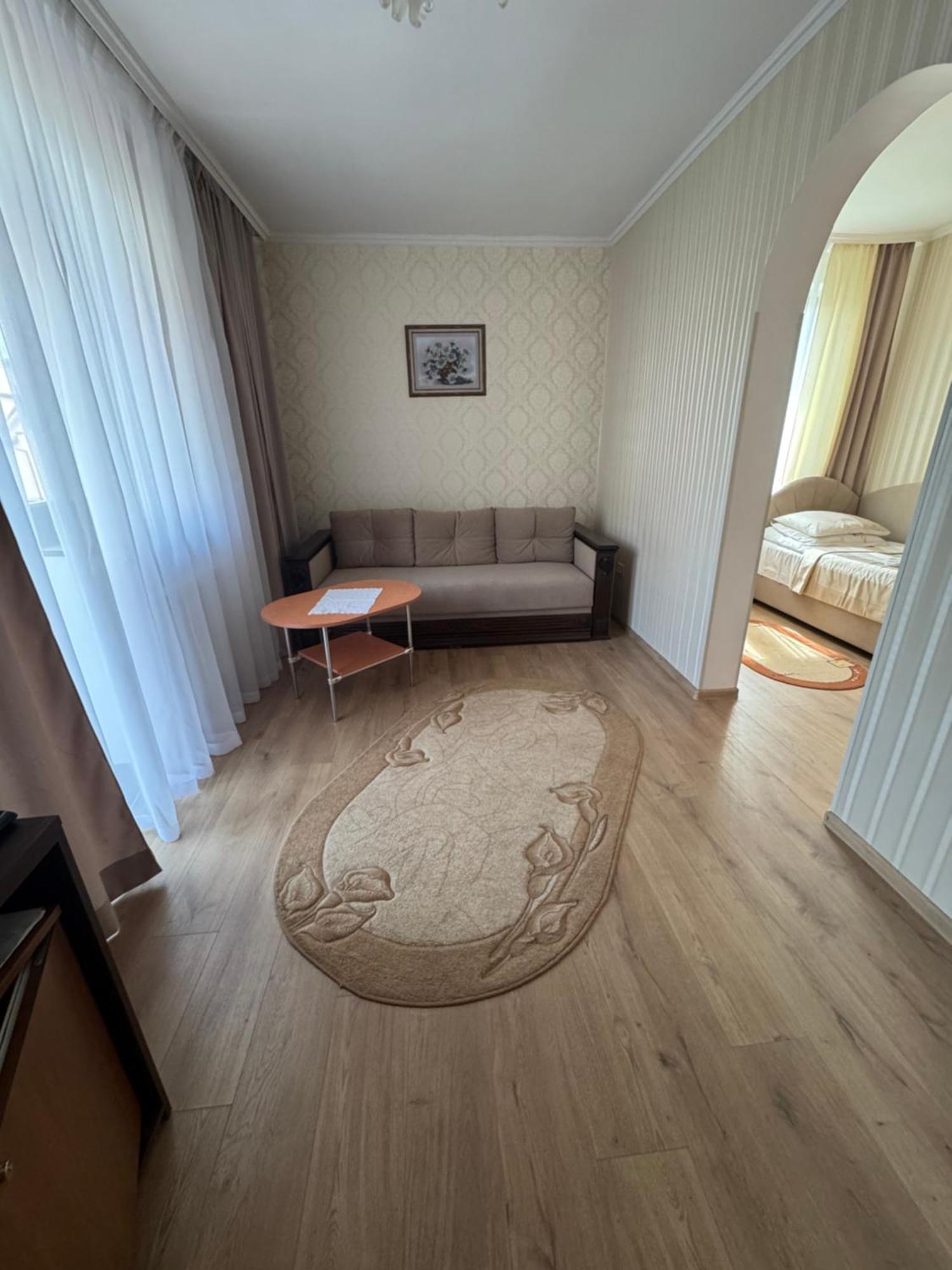 Hotel Сонячна Перлина Poljana Exteriér fotografie